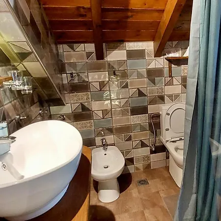 Serenity, 6bd Family Villa, Access