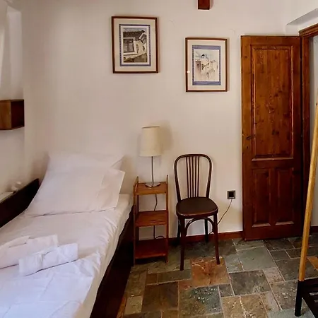 Serenity, 6bd Family Villa, Access Villa